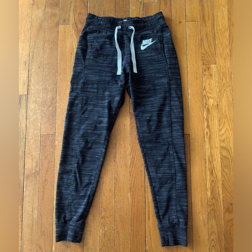 Nike womens XS black multi knit joggers